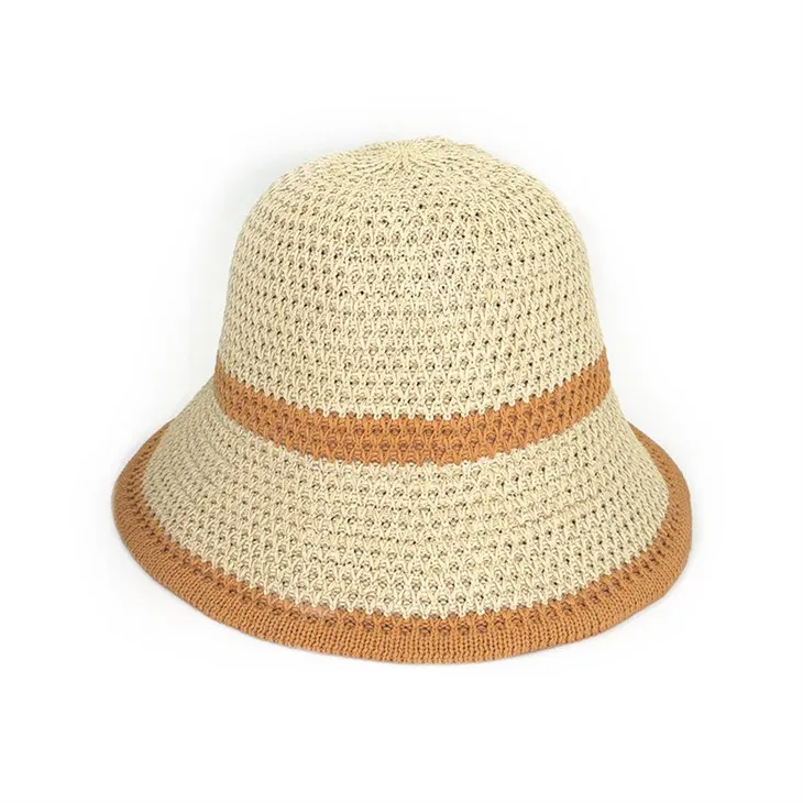 Cappelli all'uncinetto in poliestere beige