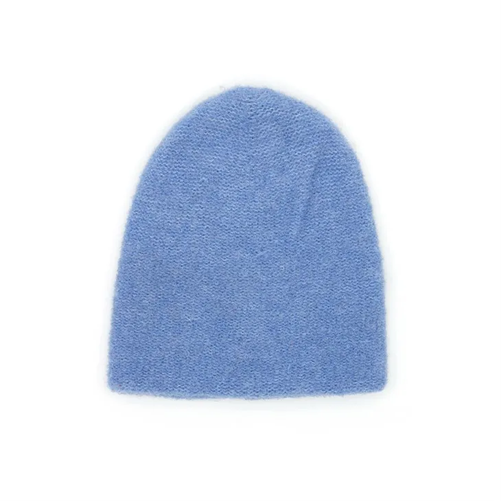 Cappelli di lana azzurra