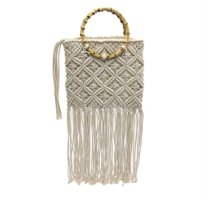 Borsa media in bambù lavorata all'uncinetto