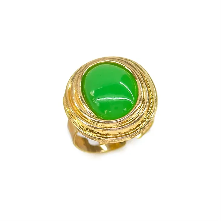 Anello in oro massiccio