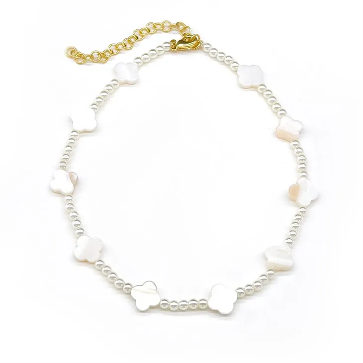 Bracciale floreale con trifoglio