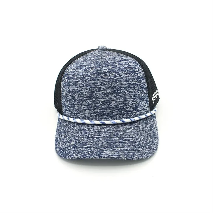 Cappellini invernali personalizzati