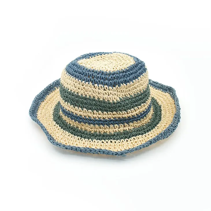 Cappelli di carta paglia